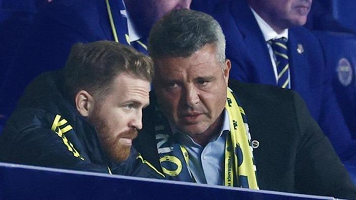 TRANSFER ÇALIŞMALARI BAŞLADI
Bir yandan Trendyol Süper Lig'de şampiyonluk yarışına odaklanan Fenerbahçe, diğer taraftan da yaz transfer dönemi için çalışmalara şimdiden başladı.