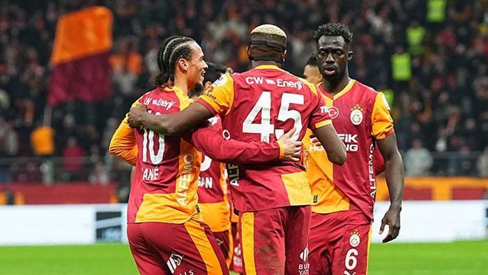 YENİLMEZLİK SERİSİ SÜRDÜ
Trendyol Süper Lig’in 24. haftasında Galatasaray, konuk ettiği Corendon Alanyaspor’u 3-1’lik skorla mağlup etti. Sarı-kırmızılılar bu sonuçla ligde sahasındaki maçlarda yenilmezliğini sürdürdü. RAMS Park'ta son olarak 2023-2024 sezonunun 37. haftasında Fenerbahçe'ye 1-0 mağlup olan Aslan, bu mücadelenin ardından çıktığı 31 maçta kaybetmedi. Cimbom bu süreçte 25 galibiyet, 6 beraberlik aldı. Galatasaray ayrıca bu sezon ligde iç sahada çıktığı 13 müsabakanın 10’unu kazanırken, 3'ünden beraberlikle ayrıldı.