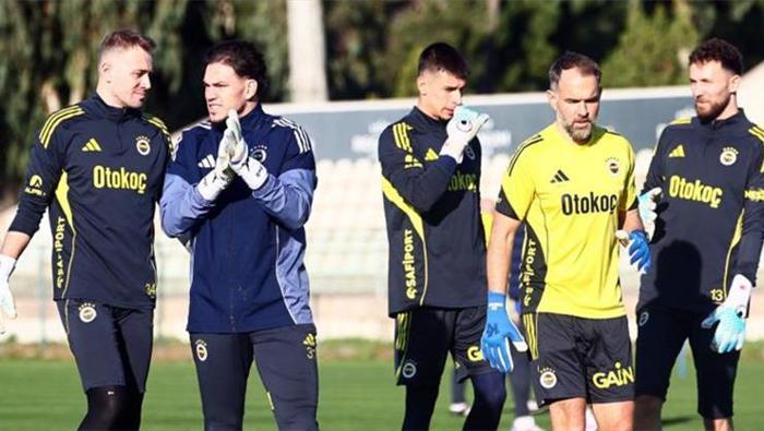 FENERBAHÇE-ANTALYASPOR MAÇI NE ZAMAN?
Antalya'da bulunan Corendon Airlines Park'ta oynanacak. Büyük heyecana sahne olması beklenen mücadele saat 20.00'de başlayacak. Antalyaspor -Fenerbahçe maçı, Süper Lig'in resmi yayıncısı beIN SPORTS 1 ekranlarından canlı olarak yayınlanacak. Karşılaşma ayrıca beIN Connect ve dijital platformlar üzerinden de takip edilebilecek. CANLI YAYIN İÇİN TIKLAYINIZ.