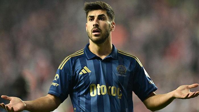 'TAKIMIN EN İYİ OYUNCUSU'
Marca'daki maç haberinde Asensio'nun performansıyla ilgili,