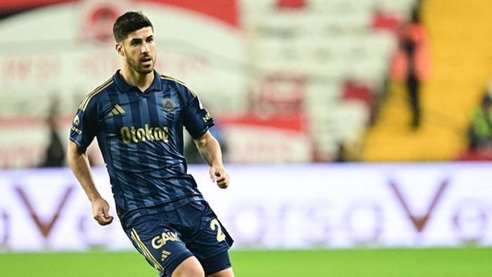 'ASENSIO SAYESİNDE'
Antalyaspor-Fenerbahçe maçı sonrası İspanyol basını, mücadeleyi değerlendirirken Marco Asensio'nun performansına dikkat çekildi. Mundo Deportivo'daki haberde,
