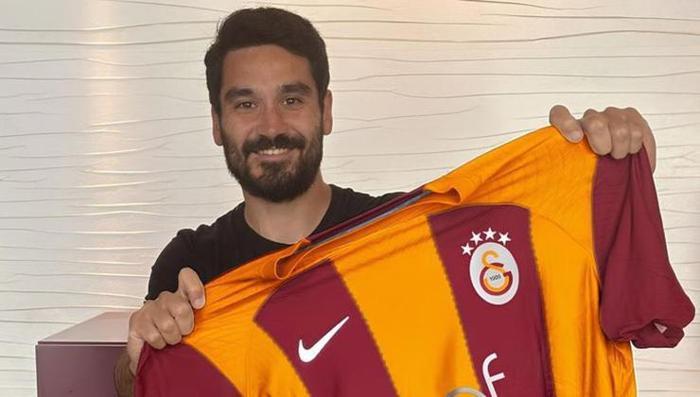 'GÜVEN TEMELİNDE ÇALIŞIYORUZ'
Maaş görüşmelerinizi kim yürütüyor?Amcam ve danışmanım İlhan. Bu sektörde nadir ve değerli olan mutlak bir güven temelinde çalışıyoruz.Oyunun amacı nedir?Kaosun içinde düzen yaratmak ve insanları estetik ve başarı aracılığıyla bir araya getirmek.