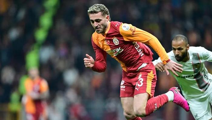 BARIŞ İÇİN 50 MİLYON EURO!
Ancak bu süreç sadece Osimhen’den ibaret değil. Galatasaray’ın özellikle Play-Off turunda en çok dikkat çeken oyuncusu Barış Alper Yılmaz oldu. Milli yıldızla da Premier Lig devleri çok yakından ilgileniyor. Fizik gücüyle büyük beğeni toplayan Barış’a 50 milyon Euro seviyelerinde bir teklif gelebileceği konuşuluyor. Sarı-Kırmızılı oyuncunun adının Ada’da en ciddi olarak anıldığı kulüp ise Aston Villa. Öte yandan transfer piyasasına dahil olan en sürpriz isim de Roland Sallai oldu. Macar futbolcu bir süredir Liverpool’un radarında. Bitmek tükenmek bilmeyen enerijisi, gücü, istikrarı ve sorunsuz karakteriyle Arne Slot’un beğendiği isimler arasında giren Sallai için de Galatasaray’ın kapısının çalınması bekleniyor.
