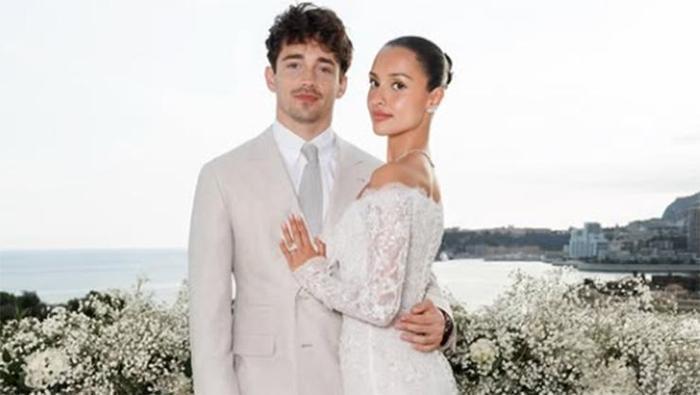 Formula 1 pilotu Charles Leclercin masal gibi düğününe damga vuran milyonluk araba