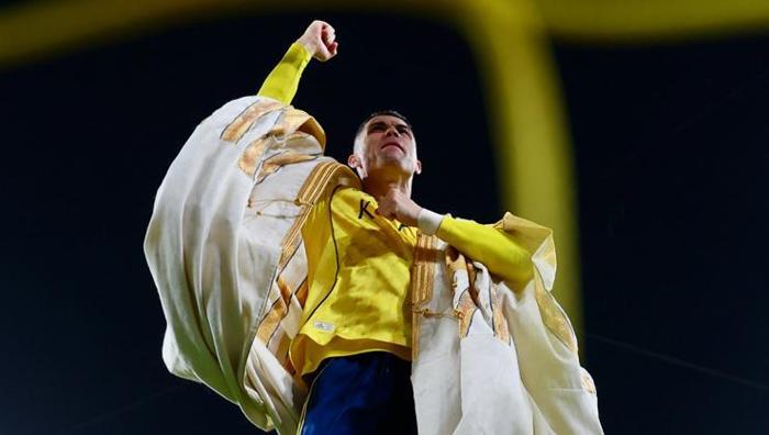 Cristiano Ronaldo Suudi Arabistandan kaçtı mı İranın saldırısı sonrası olay iddia: Radar görüntüleri ortaya çıktı