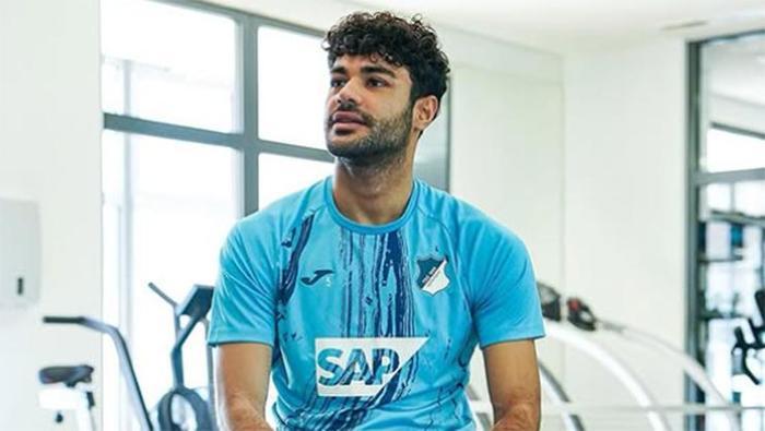 Hoffenheim forması giyen milli futbolcu Ozan Kabak, ağır sakatlık sürecinin ardından hem kariyerine hem de geleceğine dair düşüncelerini paylaştı. Bundesliga’da üçüncü sırada bulunan Hoffenheim ile sözleşmesi sezon sonunda bitecek olan milli futbolcu, gelecek sezon Şampiyonlar Ligi’nde oynamak istediğini ancak bunun mevcut kulübüyle mi yoksa başka bir takımla mı olacağının henüz net olmadığını dile getirdi.