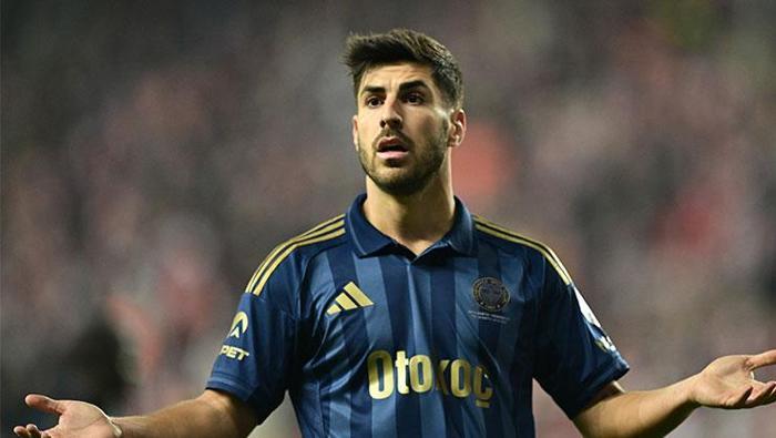 Fenerbahçe’nin sezona damga vuran İspanyol yıldızı, Antalyaspor maçında sakatlık yaşamıştı. Marco Asensio bu nedenle kupadaki Gaziantep deplasmanına götürülmedi.