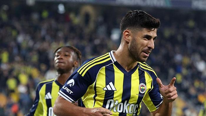 GERİ DÖNÜŞÜN KİLİT İSİMLERİNDEN
Tedesco, Marco Asensio’yu ilk çıkacak isimlerden biri olarak düşünüyordu ancak öyle olmadı. Maçın gidişatı ve 2-1’lik yenilgi nedeniyle İspanyol oyuncu sahada kaldı. 30 yaşındaki futbolcu, 89’da skora dengeyi getiren golde Nene’ye asist yapan isim oldu. Asensio, 3-2 olduktan sonra, bitişi düdüğünden hemen önce yerini Oğuz’a bıraktı.
