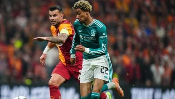 MUHTEMEL 11'LER
Galatasaray: Uğurcan, Boey, Sanchez, Abdülkerim, Jakobs, Torreira, Lemina, Sane, Sara, Barış, Osimhen.Liverpool: Mamardashvili, Frimpong, Konate, Van Dijk, Robertson, Szoboszlai, Mac Allister, Wirtz, Gakpo, Ekitike, Salah.Müsabakanın canlı anlatımı fanatik.com.tr'de.