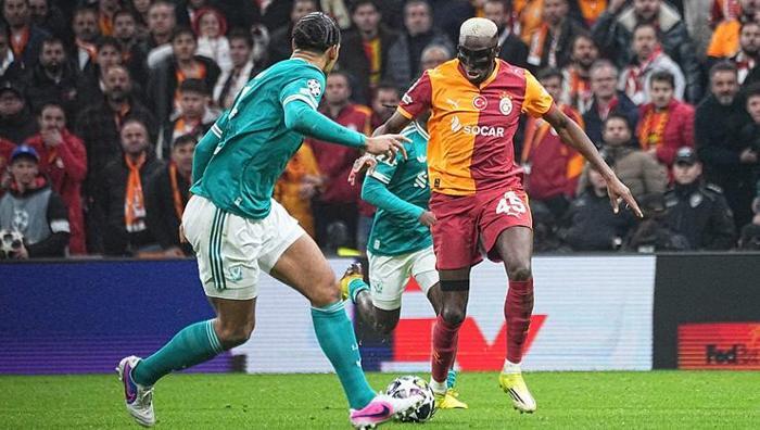 OSIMHEN'İN DEĞERİ ARTIYOR
Galatasaray'ın bonservisi için 75 milyon euro ödediği Victor Osimhen'in, Süper Lig ve Şampiyonlar Ligi'ndeki performansıyla değerini artırdığı ifade ediliyor. Nijeryalı forvet bu sezon 27 maçta 18 gol ve 7 asist üreterek takımın en etkili isimlerinden biri oldu.