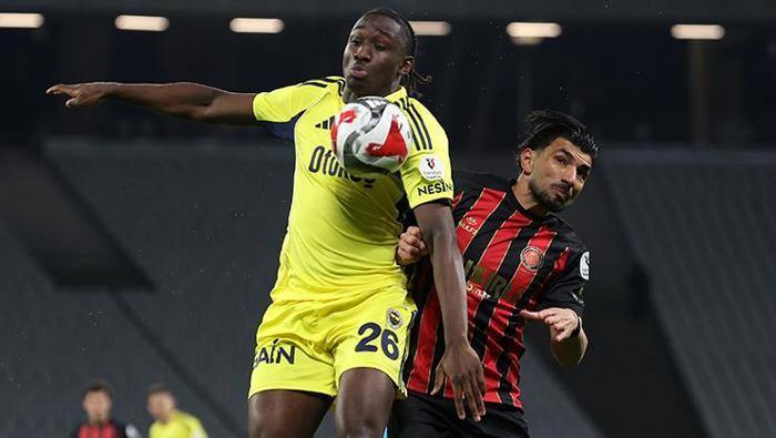 67 YIL SONRA İLK
Karagümrük, aldığı bu galibiyetle birlikte Fenerbahçe'yi 12 Kasım 1959'dan sonra ilk kez mağlup etti. Kırmızı-siyahlılar, rekabette oynanan 18. maçta 2. galibiyetini elde etti. Öte yandan Fenerbahçe'nin Karagümrük'e karşı 5 maçlık galibiyet serisi de sona erdi.