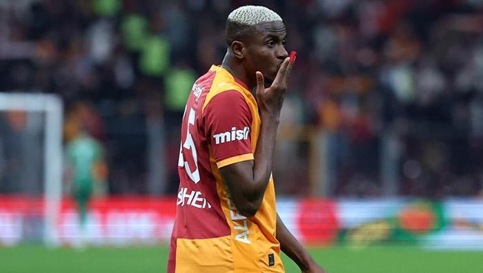 EN BÜYÜK RAKİBİ REHAVET
Galatasaray ligin son virajına girilmesine çok az bir zaman kala yedi puan farkla zirvede rahat bir konumda gibi görünse de üst üste çok zor maçlara çıkacak. Galatasaray buraya kadar getirirken olduğu gibi aynı istek, arzu ve tempo ile devam etmeli. Bu saatten sonra Galatasaray'ın en büyük rakibi rehavet olur.
