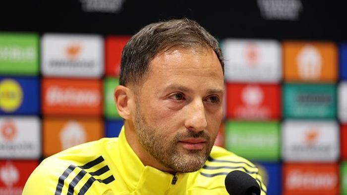 Süper Lig'in 26. haftasında Fenerbahçe'nin Fatih Karagümrük'e 2-0 mağlup olması sonrası kulüpte acil toplantı istendi. Yenilginin ardından Sadettin Saran ve kurmayları, Tedesco'yu ve Devin Özek'i toplantıya çağırdı ve karar verildi.