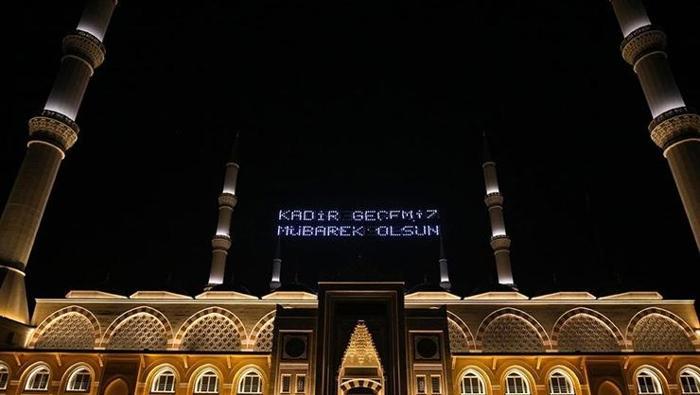 KADİR GECESİ MESAJLARI 2026 | Aileye, eşe, sevgiliye, akrabaya, büyüğe, En anlamlı, Hadisli, dualı, Kadir Gecesi mesajları (WhatsApp, Facecook, Instagram, Tiktok, SMS için Kadir Gecesi sözleri)