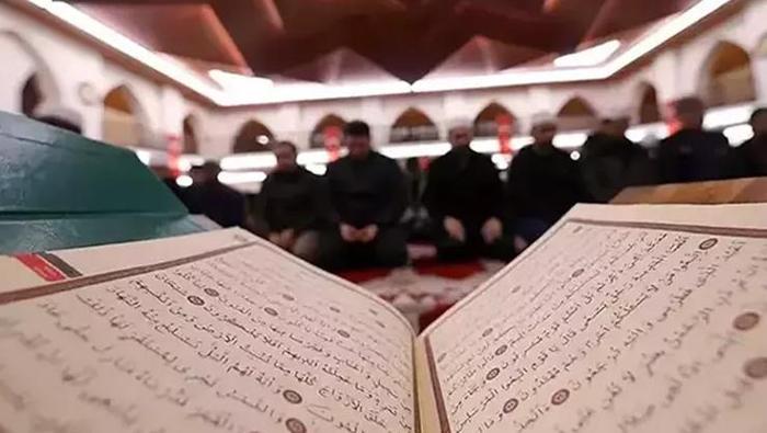 KADİR GECESİ MESAJLARI 2026 | Aileye, eşe, sevgiliye, akrabaya, büyüğe, En anlamlı, Hadisli, dualı, Kadir Gecesi mesajları (WhatsApp, Facecook, Instagram, Tiktok, SMS için Kadir Gecesi sözleri)