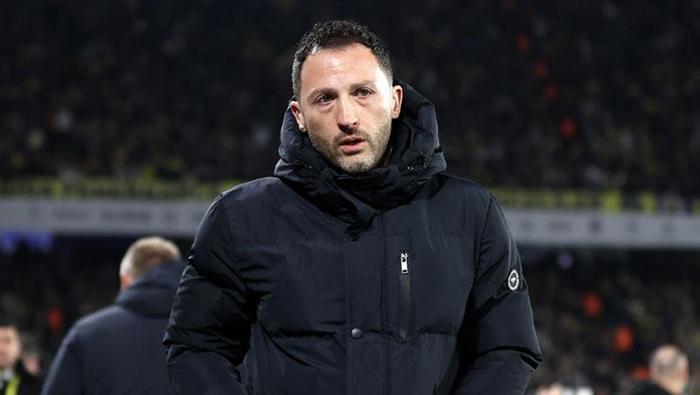 Futbolcular konuştu; Saran, Tedescoyu takımda tuttu Hocalarına sahip çıktılar...