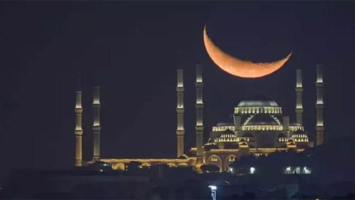 Arefe Günü Sahur Ve İftar Vakti 2026: 19 Mart Perşembe arefe orucu için İstanbul, Ankara, İzmir, Bursa, Antalya sahur saat kaçta, iftar saat kaçta İl il arefe günü namaz vakitleri ve oruç saatleri