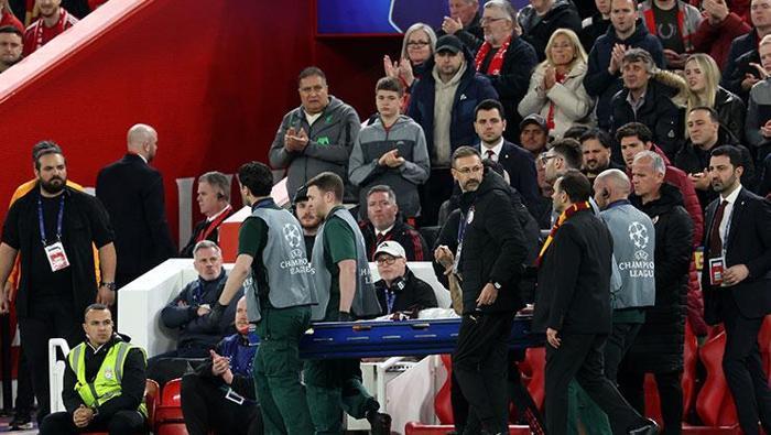 'HASTANEYE GİDECEK'
Karşılaşmanın ardından Noa Lang'in son durumu için açıklama yapan Galatasaray teknik direktörü Okan Buruk şu ifadeleri sarf etti: