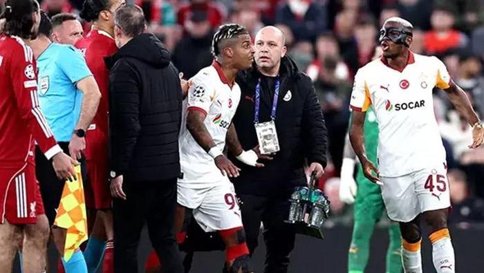 Galatasarayı bekleyen büyük tehlike Victor Osimhende ameliyat bilmecesi...