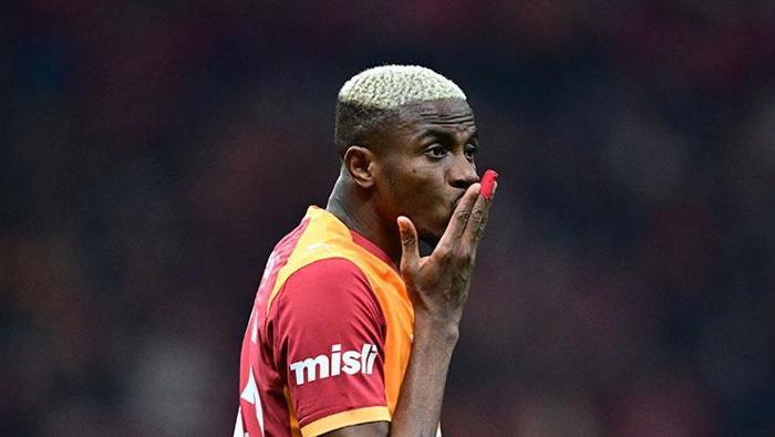 OSIMHEN KRALLIĞI ZORLADI