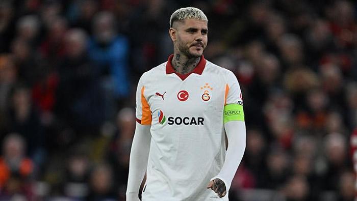 Noa Lang sakatlanınca oyuna girmesi istenilen Mauro Icardi'nin gönülsüz davrandığı ve araya Kaan Ayhan'ın girerek ikna ettiği iddiaları gündeme damga vurmuştu.