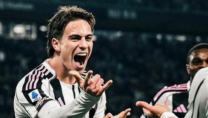 MİLLÎ  FUTBOLCU, JUVE TARİHİNE GEÇTİ