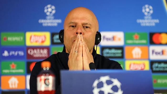 Arne Slot büyük laflarının altında kaldı, Liverpooldan kovuluyor Yerine sürpriz isim...