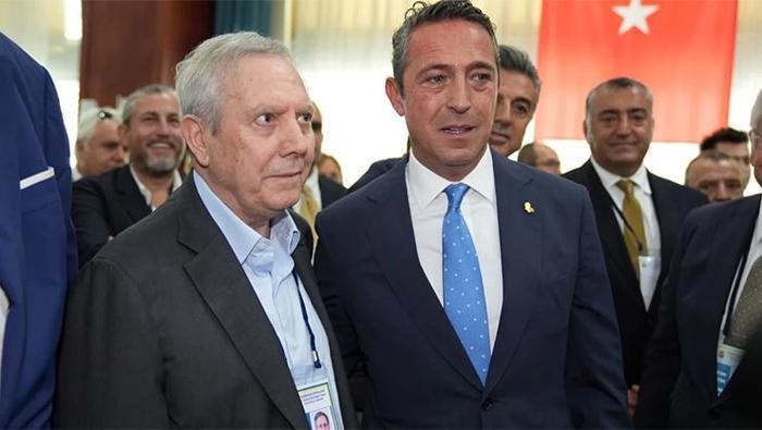 KOÇ VE YILDIRIM SÜRPRİZİ
4 Nisan’da yapılacak olan Divan Kurulu’nda eski başkanlar Aziz Yıldırım ve Ali Koç’un da yer alması bekleniyor. Bu iki ismin de toplantıya katıldıkları taktirde hem seçim süreci hem de kulübün son durumuyla ilgili açıklama ve eleştirilerde bulunma ihtimalinin yüksek olduğu ifade edildi. Divan kurulu sonrası sarı lacivertli kulübün yol haritası net şekilde ortaya çıkacak.