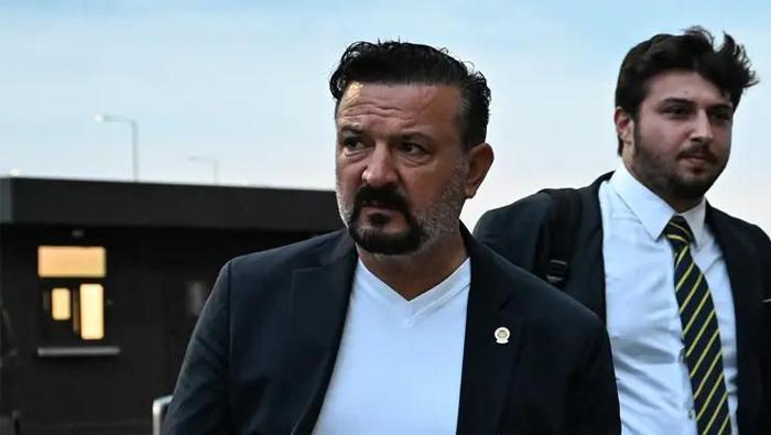 Fenerbahçe Futbol Şube Sorumlusu Ertan Torunoğulları'nın, Hollanda Eredivisie'nin 28. haftasında oynanan ve 2-2 sona eren NEC Nijmegen-Heerenveen maçını tribünden takip etmesi transfer söylentilerini de beraberinde getirdi.