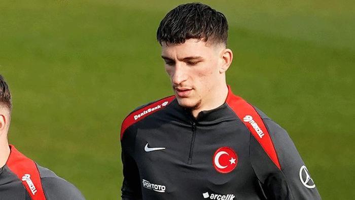 ASIL HEDEF ÇOK FARKLI
Sarı lacivertli yöneticinin, Nijmegen forması giyen gurbetçi futbolcu Başar Önal'ı izlediği iddia edilmişti ancak Hollanda kaynaklı haberlere göre Torunoğulları'nın asıl hedefi aynı takımdan çok farklı bir isim.