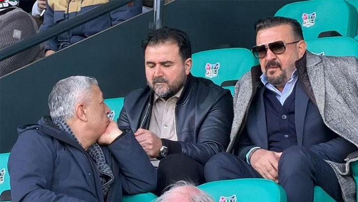 ERTAN TORUNOĞULLARI HOLLANDA'YA GİTTİ
Hollanda’da önemli bağlantıları olan, futboldan sorumlu yönetici Ertan Torunoğulları, önceki gün Nijmegen-Heerenveen maçı için De Goffert Stadı’ndaydı.