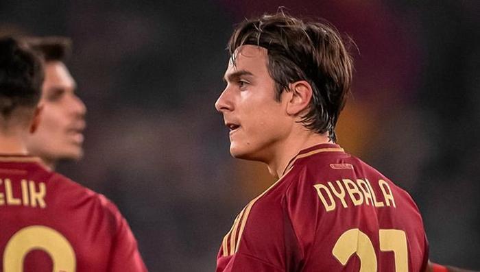 YENİ BİR SAYFA AÇMAYA HAZIRLANIYOR
Kariyerinde yeni bir sayfa açmaya hazırlanıyor. Bu nedenle de gelen teklifleri değerlendiriyor' ifadesini kullandı.