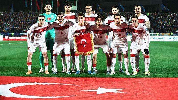 Milli yıldız şov yaptı, Nihat Kahveci aşka geldi Sana 300 milyon verilse hakkındır