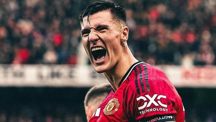 7-) BENJAMIN SESKO | 65 MİLYON EURO