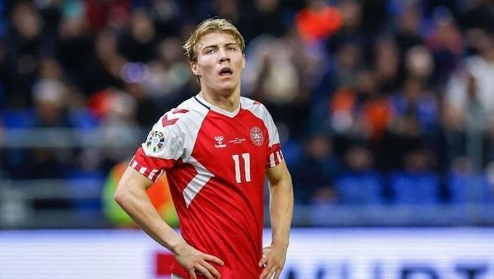 9-) RASMUS HOJLUND | 50 MİLYON EURO
