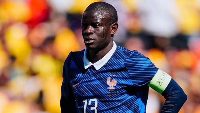 KANTE İLK 11DEYDİ