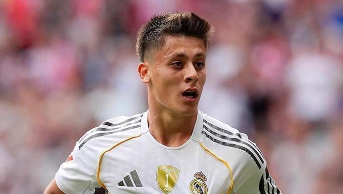 ARDA GÜLER OYUNDAN ÇIKTI, ARBELOAYA TEPKİ YAĞDI