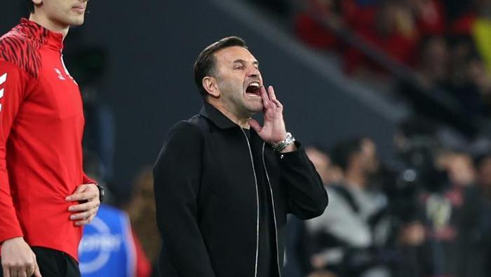 OKAN BURUK: CAMİAMIZ İÇİN GÜZEL BİR GECE