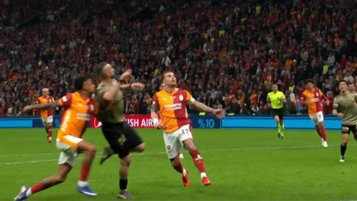 KOCAELİSPORUN PENALTI BEKLEDİĞİ POZİSYON