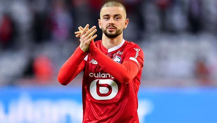 AYRILIĞA SICAK BAKIYOR