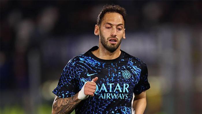 Hakan Çalhanoğlunun menajerinden Galatasaray için açıklama Görüşme yapılmadı