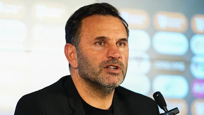 Galatasarayda Dursun Özbek sahaya indi Şampiyonluk için seferberlik ilan edildi