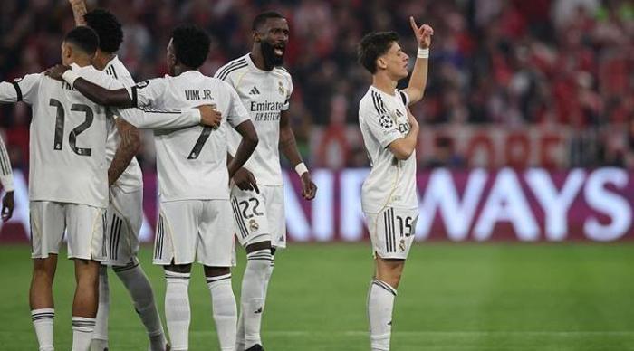 ONUN İÇİN FANTASTİK BİR GECE