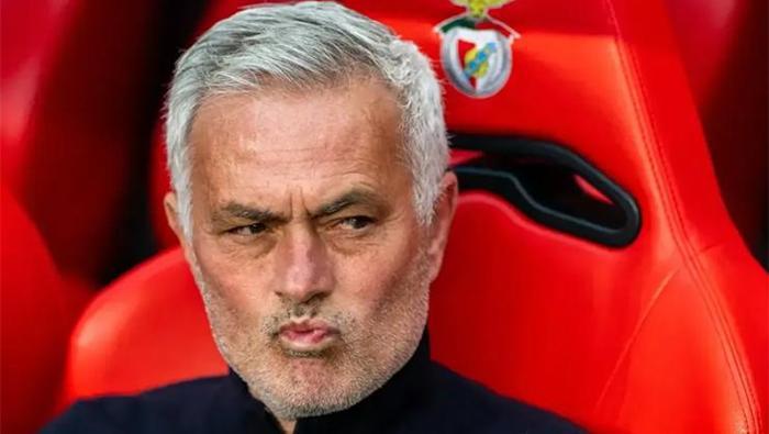 Benficadan ayrılıyor Jose Mourinhodan sansasyonel geri dönüş