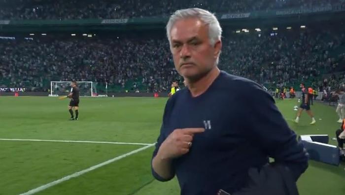 MOURINHO: BENFICA HARİKAYDI