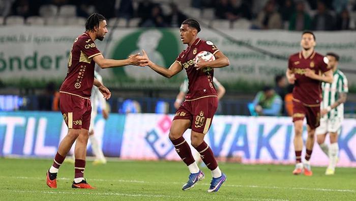 Talihsizlik değil zihinsel sıkışmışlık Spor yazarları Konyaspor-Trabzonspor maçını yorumladı