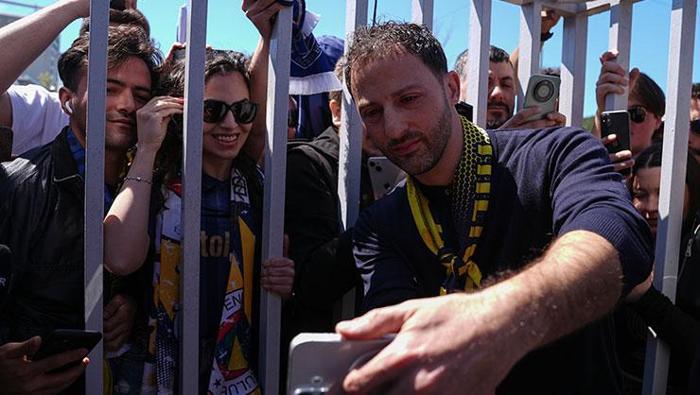 Domenico Tedesco vedalaşmak için Samandıraya gitti Taraftarları görünce duygulandı...