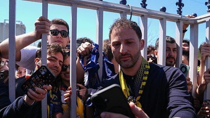 Fenerbahçede tüm gözler Aziz Yıldırımda: Çocukların ağlamasını önlemek için...