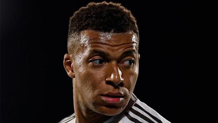 Real Madridde Mbappe krizi Başı büyük belada: Sakatım dedi sevgilisiyle İtalyaya tatile gitti Kötü bir oyuncu