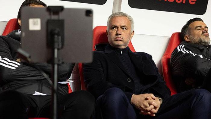 Jose Mourinho transferinde son dakika gelişmesi Araya girip imzayı attırıyorlar